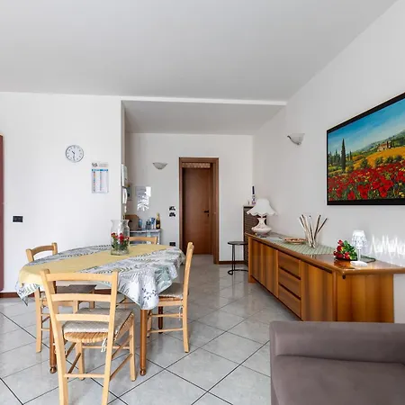 Apartment Sorridi Al *