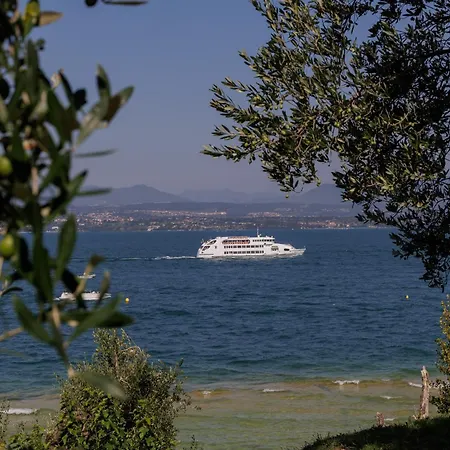 Apartment Sorridi Al Sirmione